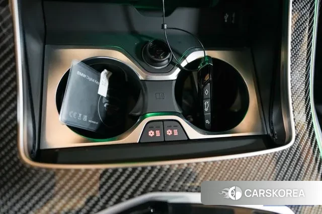 BMW X7 (G07) 2025 Песочный из Кореи, фото 3