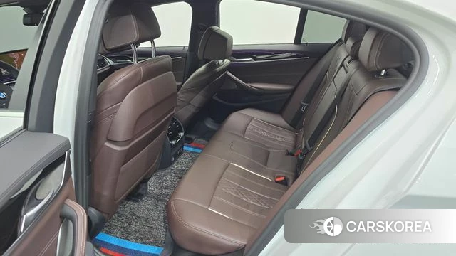 BMW 5 Series (G30) 2021 Белый из Кореи, фото 3