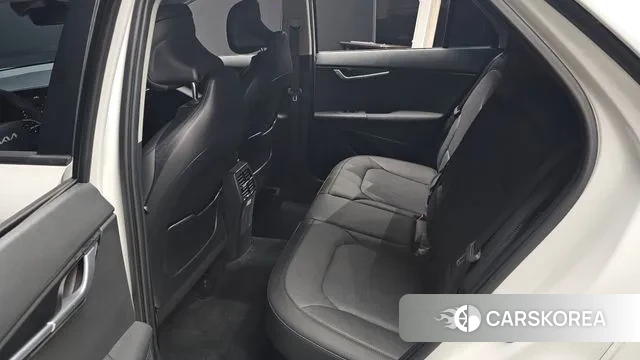 Kia Di Ol Nu Niro 2025 Белый из Кореи, фото 3