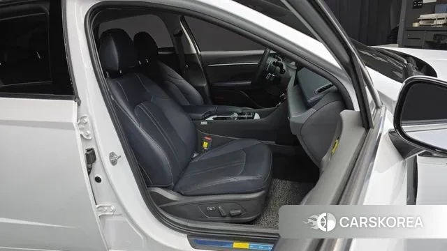 Hyundai Sonata D Edge (DN8) 2024 Белый из Кореи, фото 3