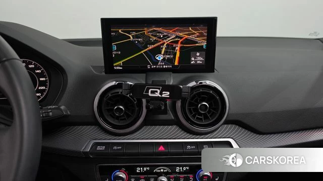 Audi Q2 2023 Белый из Кореи, фото 3