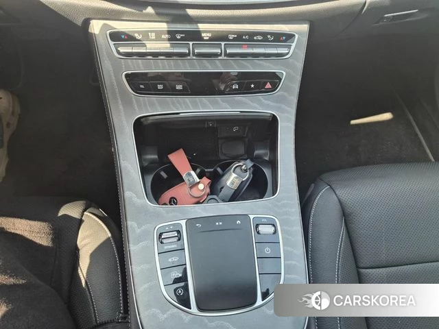 Mercedes-Benz E-Class W213 2022 Серебристо-серый из Кореи, фото 3