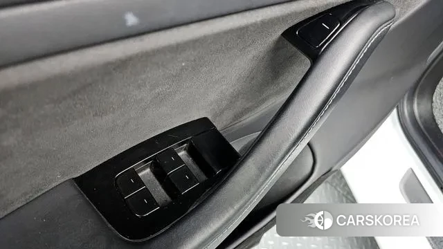 Tesla Model 3 2019 Белый из Кореи, фото 3