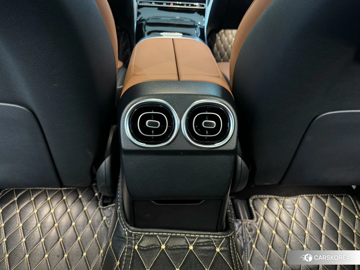 Mercedes-Benz Class C 2021 Белый из Китая, фото 3