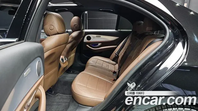 Mercedes-Benz E-Class W213 2020 Черный из Кореи, фото 3