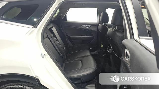 Kia Sportage 5th Generation 2022 Белый из Кореи, фото 3