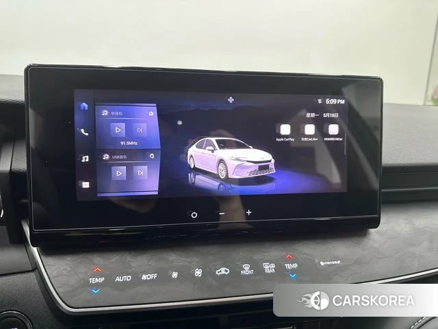 Toyota Camry 2024 Белый из Китая, фото 3