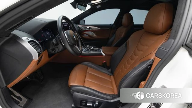 BMW 8 Series (G15) 2023 Белый из Кореи, фото 3