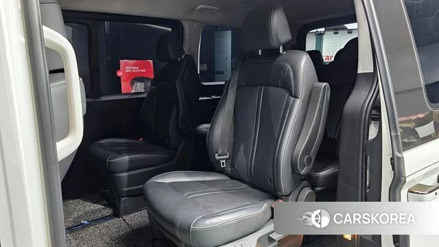 Hyundai Staria 2021 Белый из Кореи, фото 3