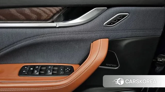 Maserati Levante 2020 Синий из Кореи, фото 3