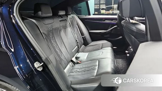 BMW 5 Series (G30) 2021 Черный из Кореи, фото 3