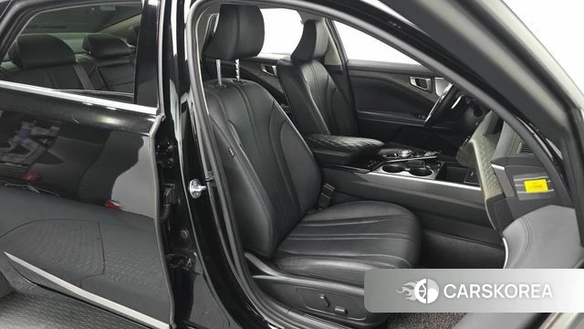 Kia K8 2022 Черный из Кореи, фото 3