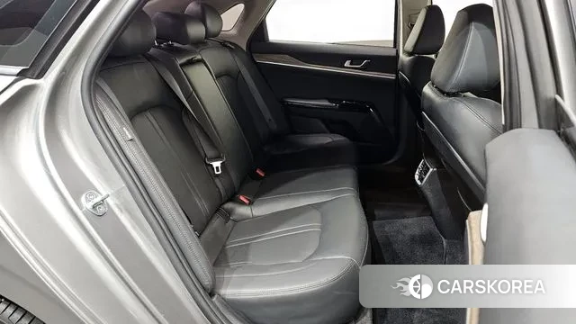 Kia K5 3rd generation 2020 Серебристо-серый из Кореи, фото 3