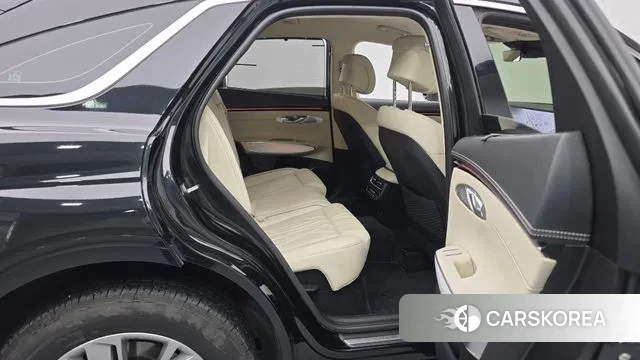 Genesis GV70 2024 Черный из Кореи, фото 3