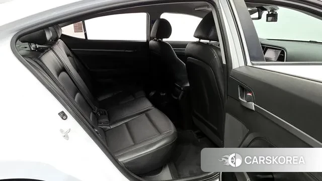 Hyundai Avante AD 2018 Белый из Кореи, фото 3