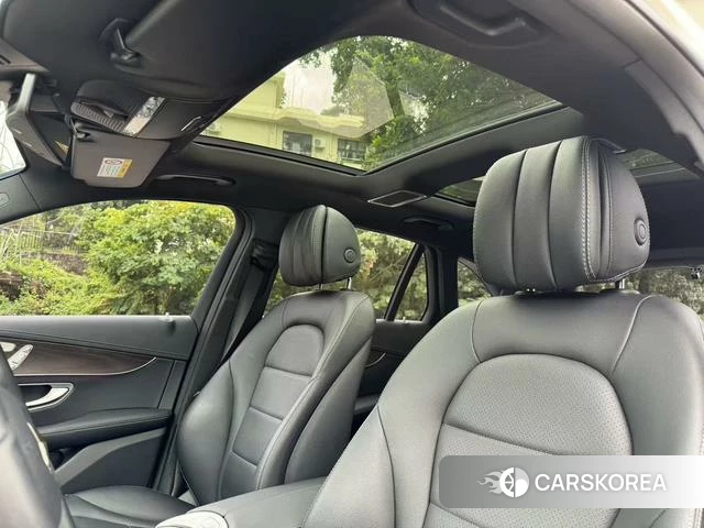 Mercedes-Benz GLC 2021 Белый из Китая, фото 3