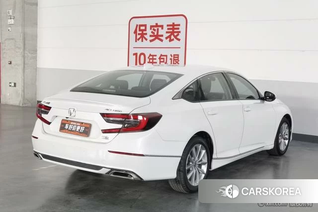 Honda Accord 2022 Белый из Китая, фото 3