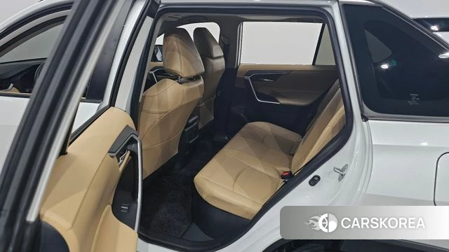 Toyota RAV4 5th Generation 2024 Белый из Кореи, фото 3