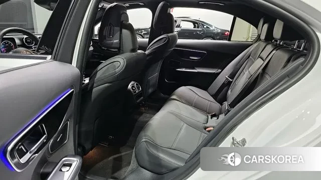 Mercedes-Benz C-Class W206 2024 Белый из Кореи, фото 3