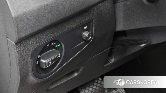 Volkswagen Tiguan second Generation 2023 Белый из Кореи, фото 3