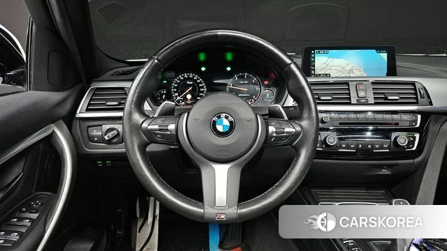 BMW 3 Series (F30) 2018 Белый из Кореи, фото 3