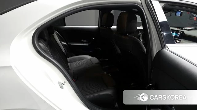 Mercedes-Benz A-Class W177 2020 Белый из Кореи, фото 3