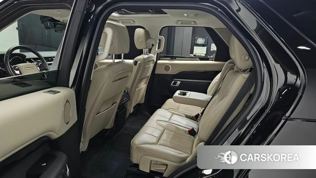 Land Rover Discovery 5 2019 Черный из Кореи, фото 3