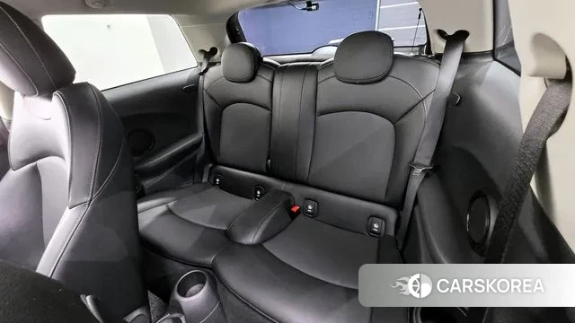 Mini Cooper D 2018 Темно-зеленый из Кореи, фото 3