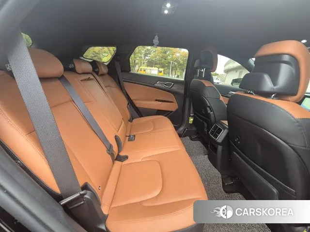 Kia Sportage 5th Generation Hybrid 2023 Черный из Кореи, фото 3