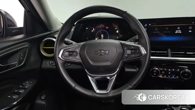 Chevrolet (GM Daewoo) Trax Crossover 2023 Черный из Кореи, фото 3