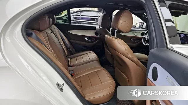 Mercedes-Benz E-Class W213 2020 Белый из Кореи, фото 3