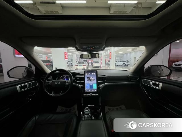 Ford Explorer 2021 Черный из Китая, фото 3