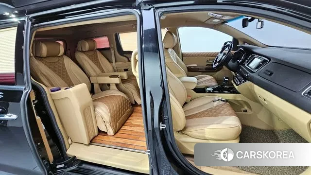 Kia All New Carnival 2018 Черный из Кореи, фото 3