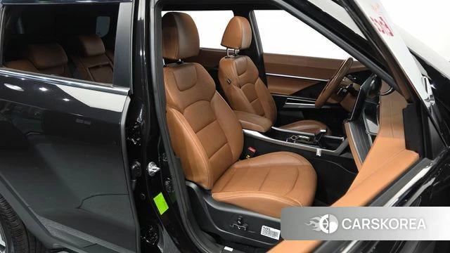 Ssangyong Torres 2023 Черный из Кореи, фото 3