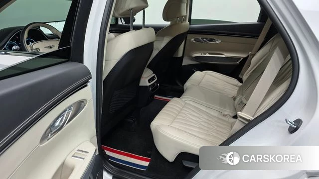 Genesis GV70 2022 Белый из Кореи, фото 3