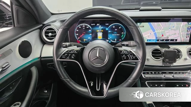 Mercedes-Benz E-Class W213 2021 Черный из Кореи, фото 3