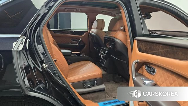 Bentley Bentayga 2018 Серый из Кореи, фото 3
