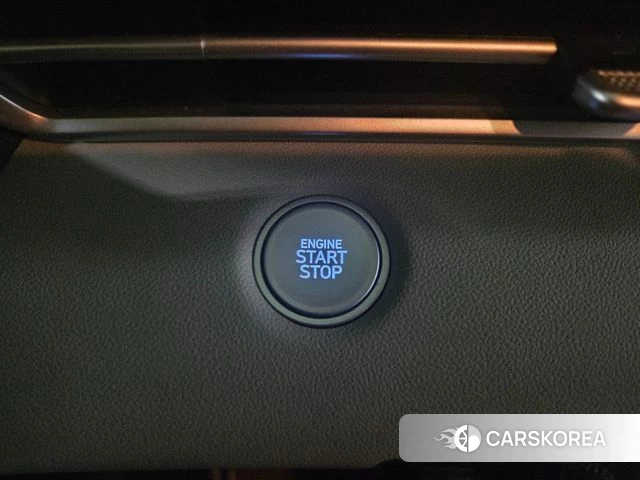 Hyundai Avante (CN7) 2020 Серебристо-серый из Кореи, фото 3