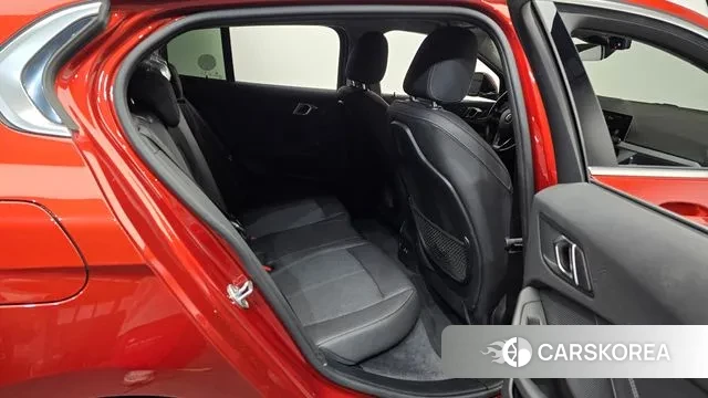 BMW 1 Series (F40) 2021 Оранжевый из Кореи, фото 3