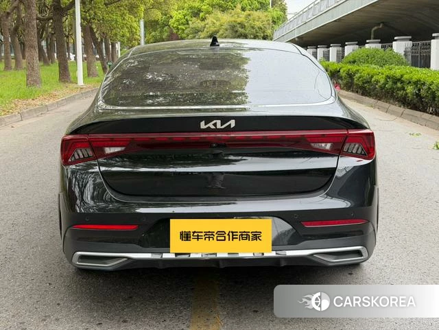 Kia K5 2021 Черный из Китая, фото 3