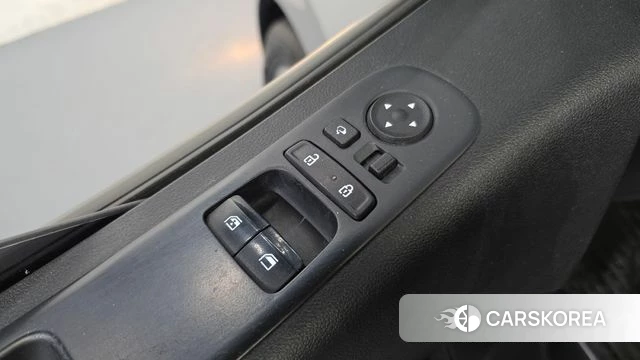 Hyundai Staria 2021 Серебряный из Кореи, фото 3
