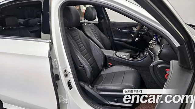 Mercedes-Benz E-Class W213 2023 Белый из Кореи, фото 3