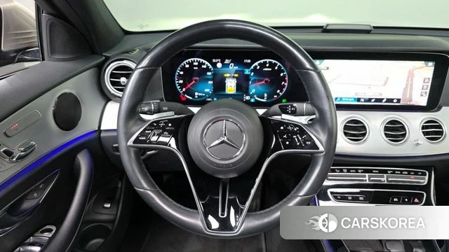 Mercedes-Benz E-Class W213 2021 Песочный из Кореи, фото 3