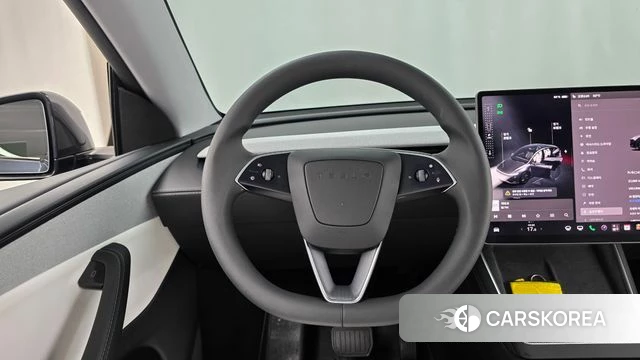 Tesla Model Y 2025 Серый из Кореи, фото 3
