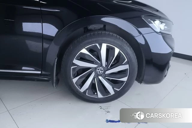 Volkswagen Passat 2022 Черный из Китая, фото 3