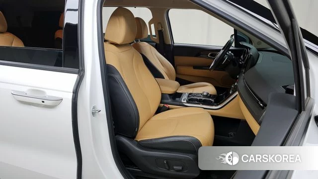 Kia Carnival 4th generation 2023 Белый из Кореи, фото 3