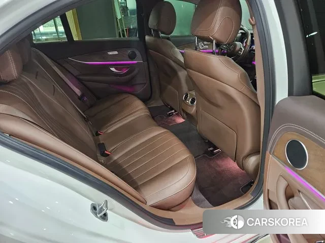 Mercedes-Benz E-Class W213 2019 Белый из Кореи, фото 3