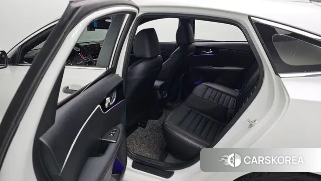 Kia The New K3 2nd generation 2021 Белый из Кореи, фото 3