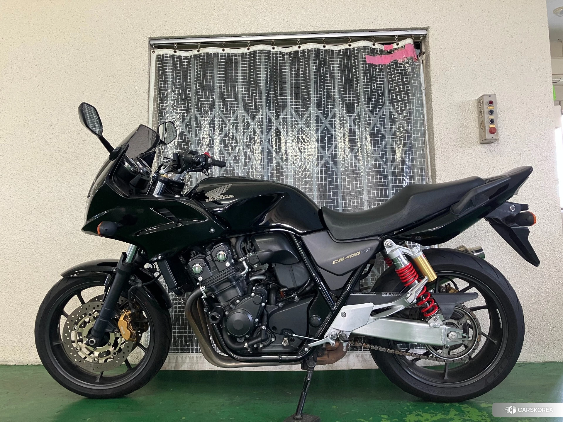 Проданный Honda CB400SF BOLDOR ABS 2018 из Японии