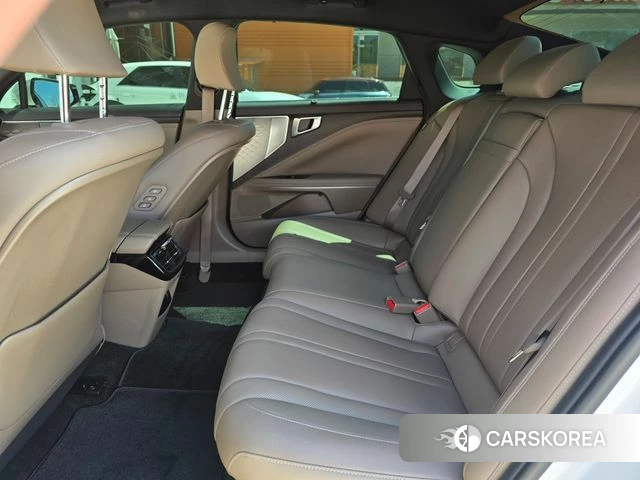 Kia K8 Hybrid 2023 Белый из Кореи, фото 3